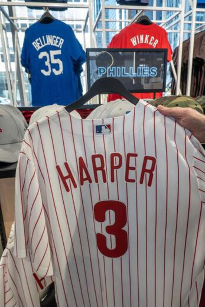 Major League Baseball flagship store in Rockefeller Center